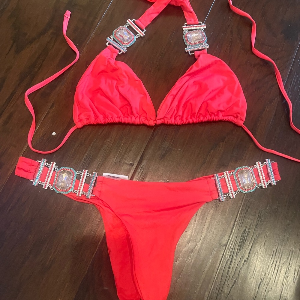 Beach bunny bikini